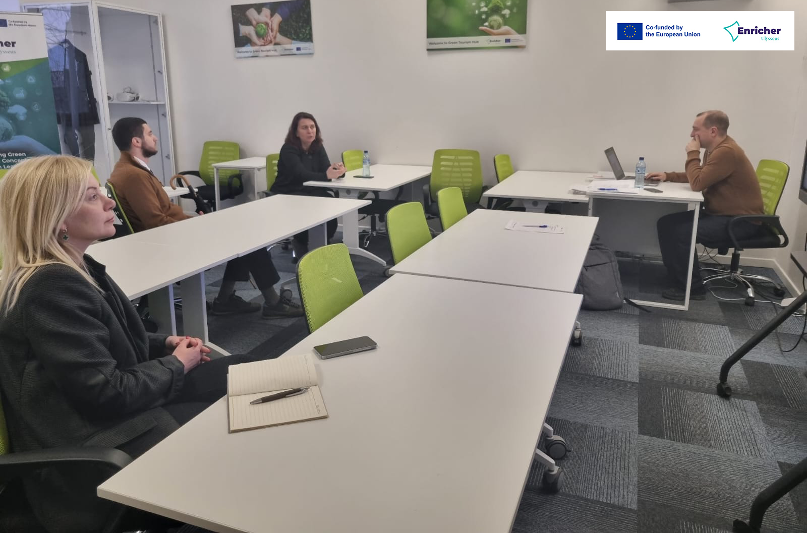 კავკასიის უნივერსიტეტის მწვანე ტურიზმის ჰაბის შეხვედრა ინდუსტრიის წარმომადგენლებთან